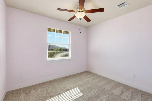 100 N Highland Drive, Sanger, TX 76266