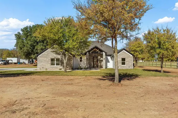 1508 PORTS O CALL Court, Granbury, TX 76048