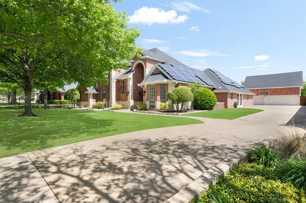 1110 Mccampbell Road, Mansfield, TX 76063