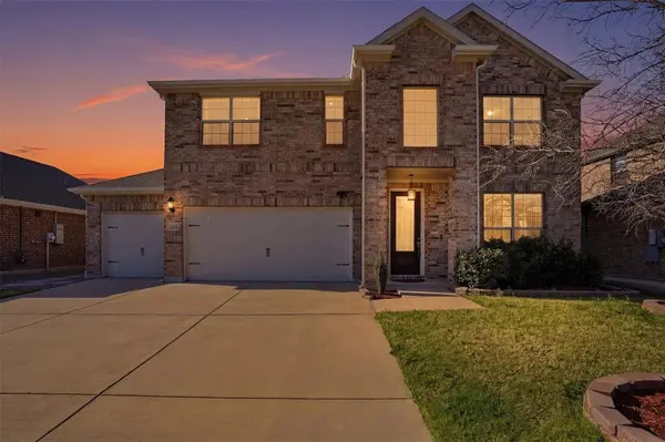 1620 Berry Ridge Trail, Aubrey, TX 76227