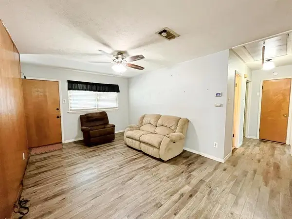 904 Miranda Drive, Mesquite, TX 75149