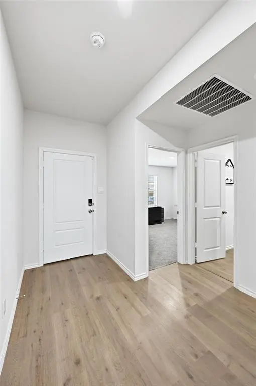 1012 Grand View Drive, Ennis, TX 75119