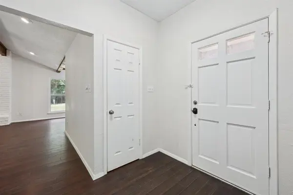 2417 Meadow Court, Bedford, TX 76021