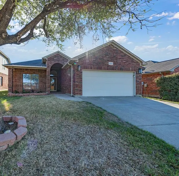 5204 Grayson Ridge Drive, Fort Worth, TX 76179