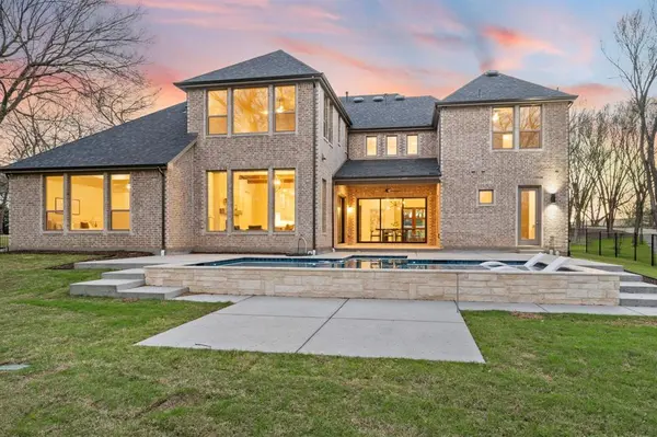 2131 Ravenwood Drive, Keller, TX 76262