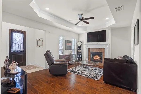 6019 Carmona Trail, Fort Worth, TX 76123