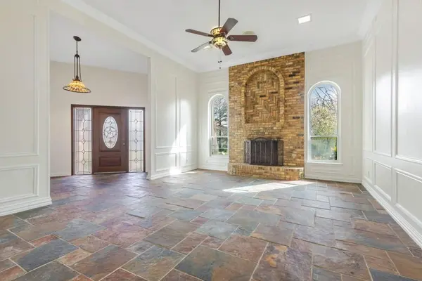 3917 Laurel Lane, Bedford, TX 76021