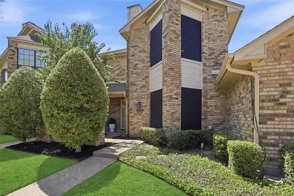 6304 Seabrook Drive, Fort Worth, TX 76132