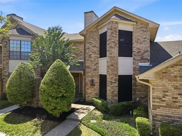 6304 Seabrook Drive, Fort Worth, TX 76132