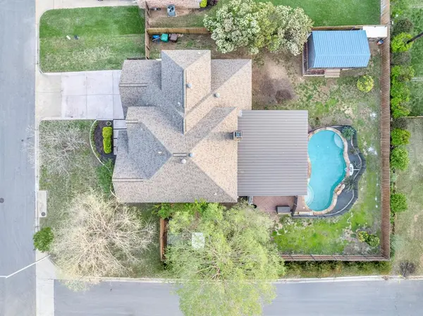 2113 Carriage Hill, Denton, TX 76207