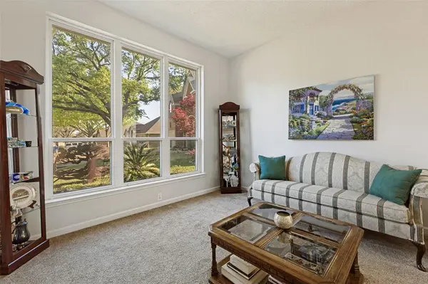 9806 Chasefield Drive, Rowlett, TX 75087