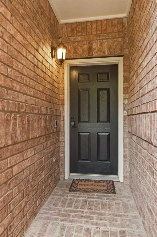 2925 Saint Andrews Drive, Lewisville, TX 75067