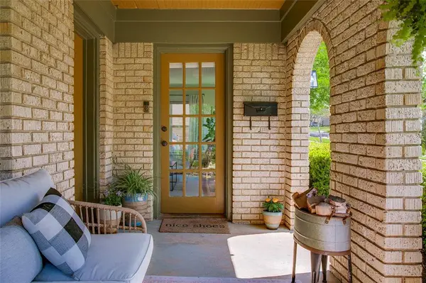 3343 Gibsondell Avenue, Dallas, TX 75211