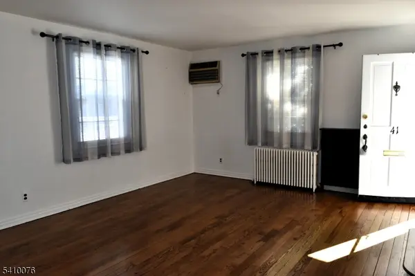 41 Elmwood Ter #41, Elmwood Park Boro, NJ 07407