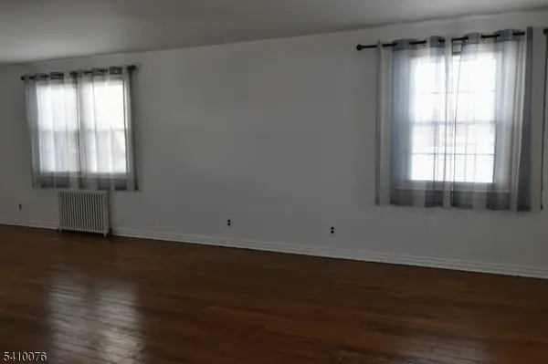 41 Elmwood Ter #41, Elmwood Park Boro, NJ 07407