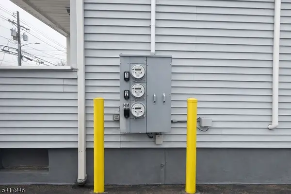 369 Totowa Ave, Paterson City, NJ 07502