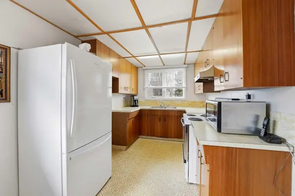 69 Wright AVE, Red Deer, AB T4N 5X5