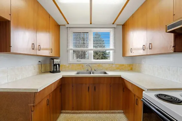 69 Wright AVE, Red Deer, AB T4N 5X5