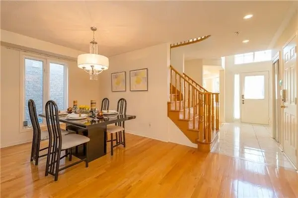 94 castlemore AVE, Markham, ON L6C 2G9