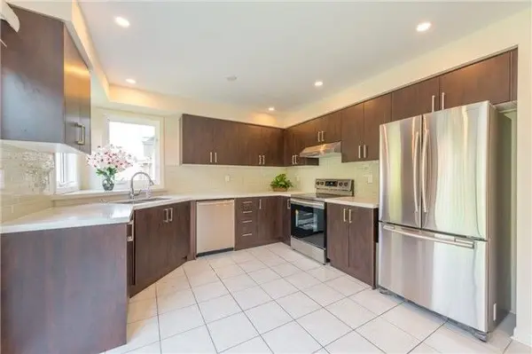 94 castlemore AVE, Markham, ON L6C 2G9