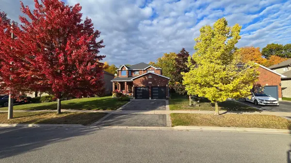 18 Oakside CT, Barrie, ON L4N 5V5