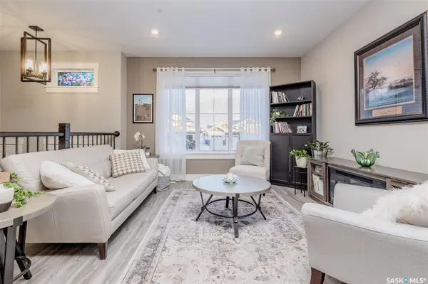 809 Weir CRESCENT, Warman, SK S0K 4S4