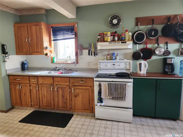 705 Main STREET, Zenon Park, SK S0E 1W0