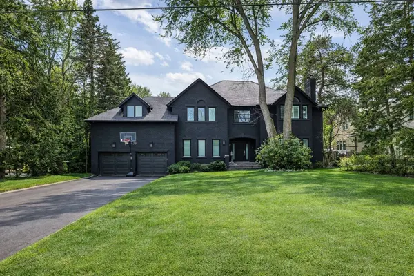 1436 Crescent RD, Mississauga, ON L5H 1P6