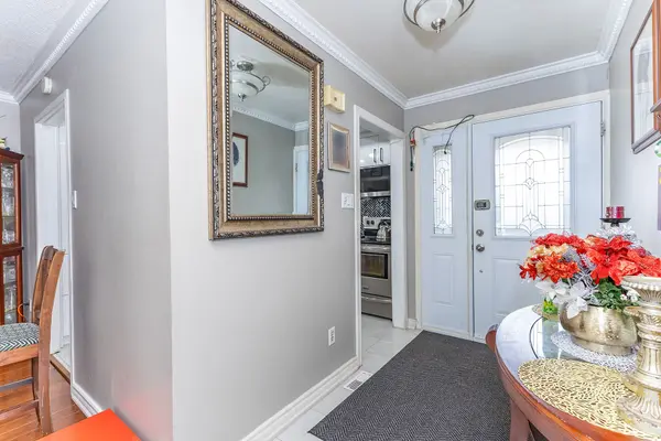 3860 Morning Star DR #24, Mississauga, ON L4T 1Y9