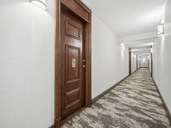 55 Via Rosedale N/A #202, Brampton, ON L6R 0V1