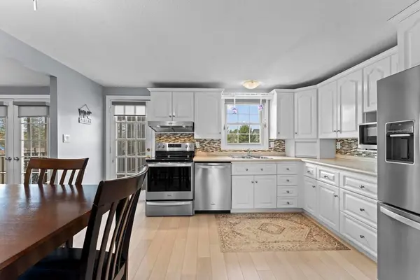 378 South Delhi ST, Huron-kinloss, ON N0G 2H0