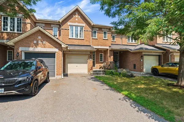 485 Grey Seal CIR, Blossom Park - Airport And Area, ON K1V 2H7