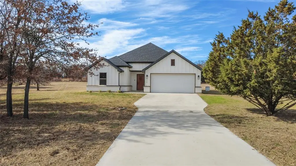 116 Grey Hound Lane, Poolville, TX 76487