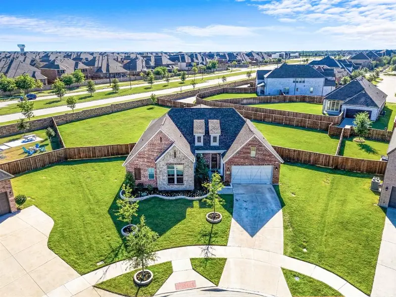 12593 Dawn Shadow Street, Frisco, TX 75035