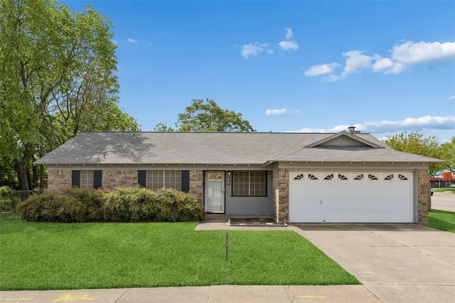 500 E Bovell Street, Crowley, TX 76036