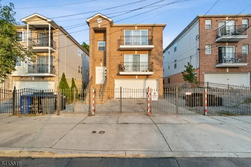 280 S 20Th St, Newark City, NJ 07103