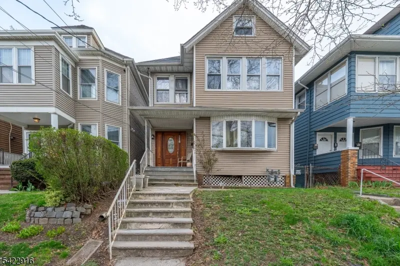 1116 North Ave, Elizabeth City, NJ 07201