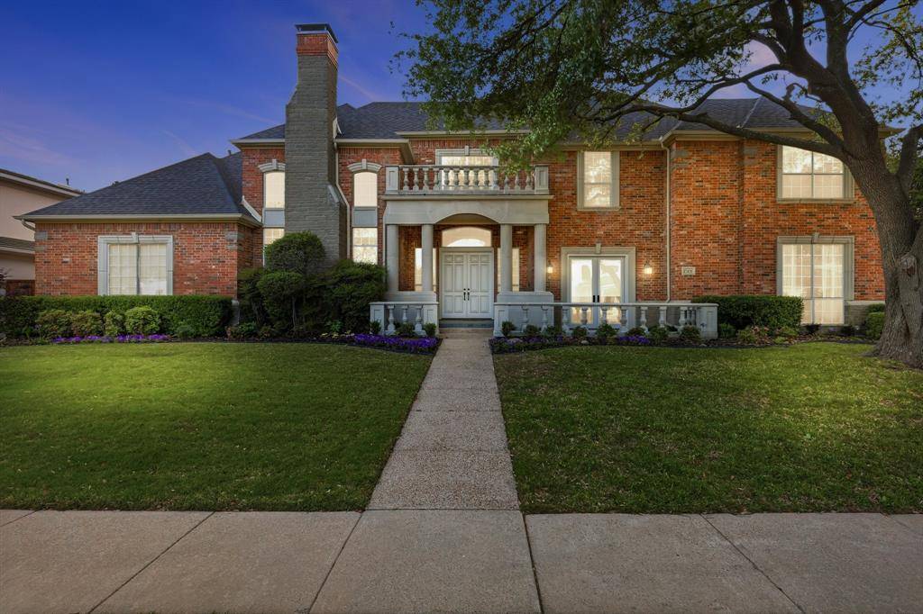 17431 Woods Edge Drive, Dallas, TX 75287