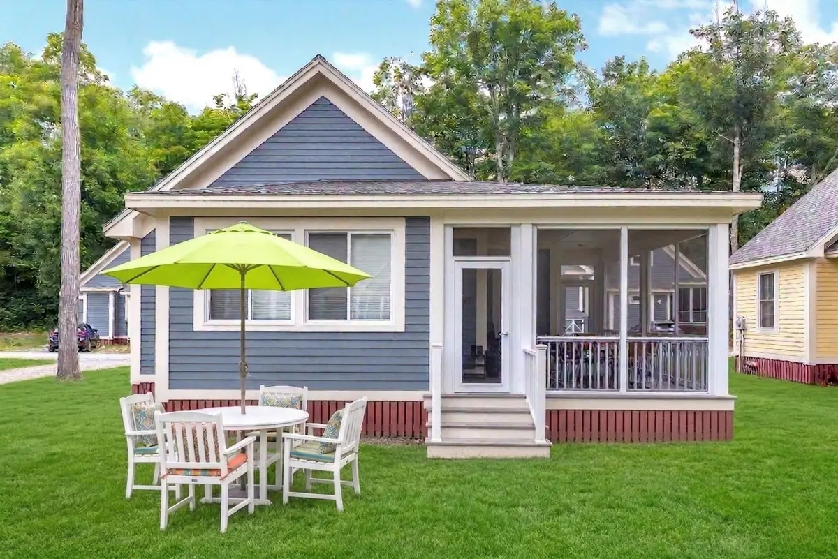 11 Hollow LN #219, Prince Edward County, ON K0K 1P0