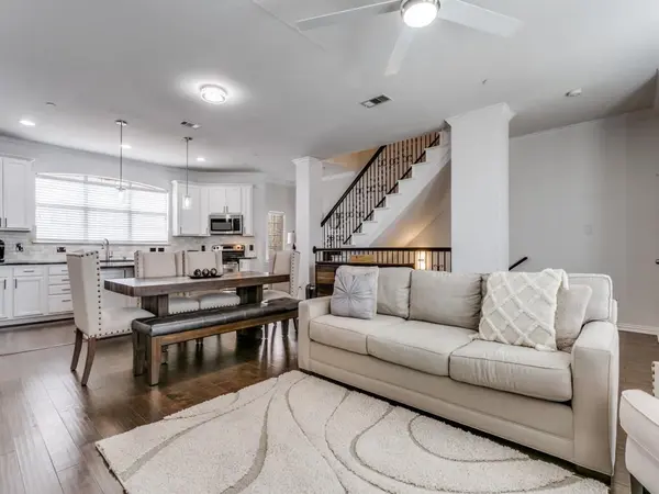 2700 Club Ridge Drive #22, Lewisville, TX 75067