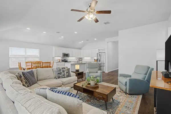 11701 Silver Queen Drive, Aubrey, TX 76227