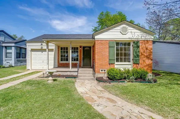 4308 Curzon Avenue, Fort Worth, TX 76107