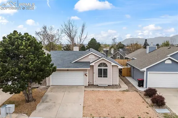 8643 Chancellor DR, Colorado Springs, CO 80920