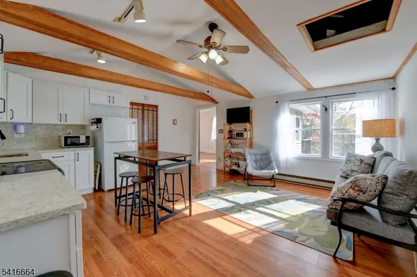 9 Woods Rd, Sandyston Twp., NJ 07826