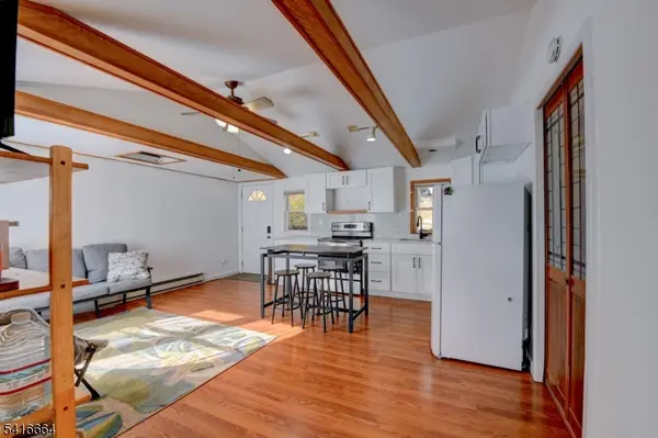 9 Woods Rd, Sandyston Twp., NJ 07826