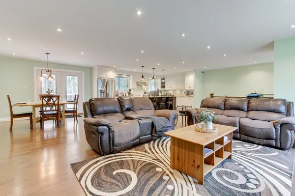 52 Maple AVE, Georgina, ON L0E 1R0