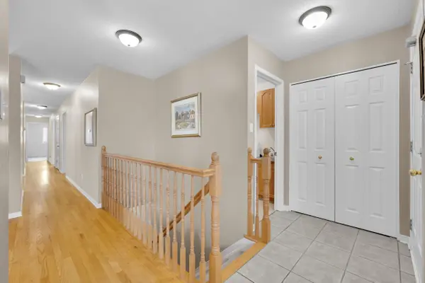 1931 La Chapelle ST, Orleans - Convent Glen And Area, ON K1C 6A1