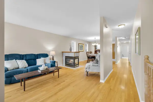 1931 La Chapelle ST, Orleans - Convent Glen And Area, ON K1C 6A1