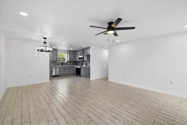 335 Flying Bridge, Gun Barrel City, TX 75156