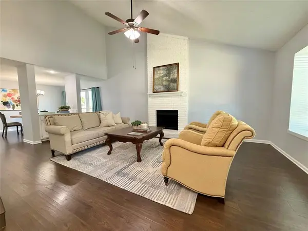 2621 Bayberry Lane, Euless, TX 76039